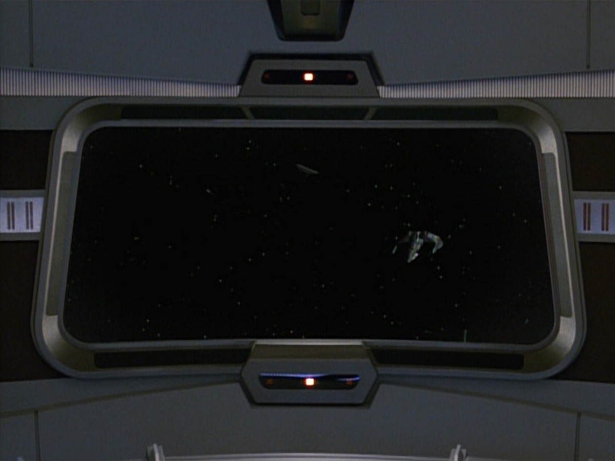 extant_StarTrekVOY_4x22-Unforgettable_00133.jpg