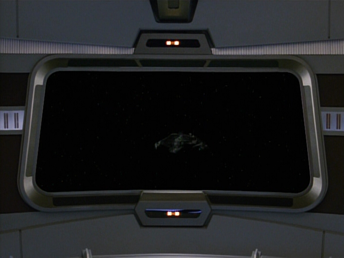 extant_StarTrekVOY_4x22-Unforgettable_00142.jpg