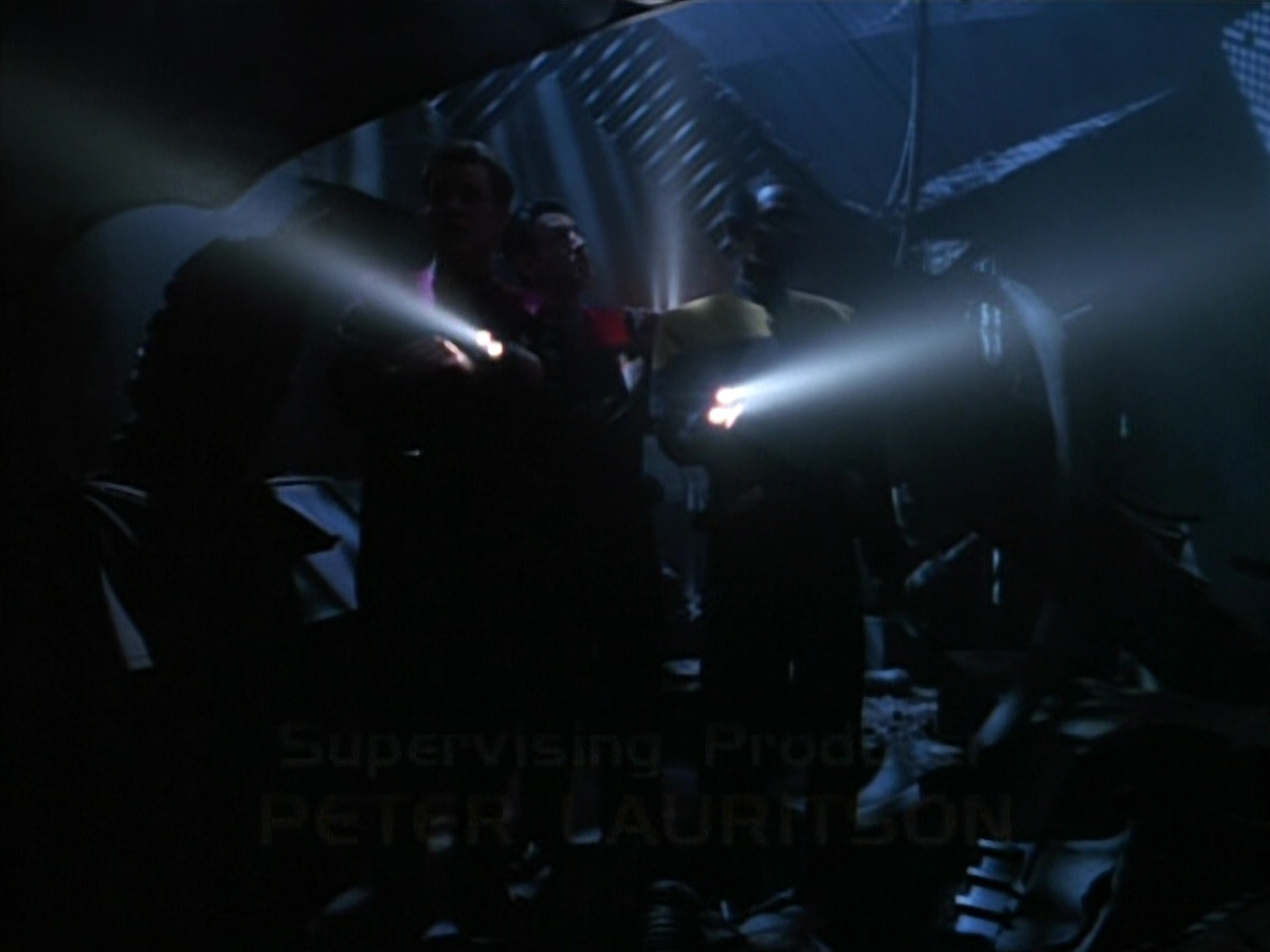 extant_StarTrekVOY_4x22-Unforgettable_00396.jpg