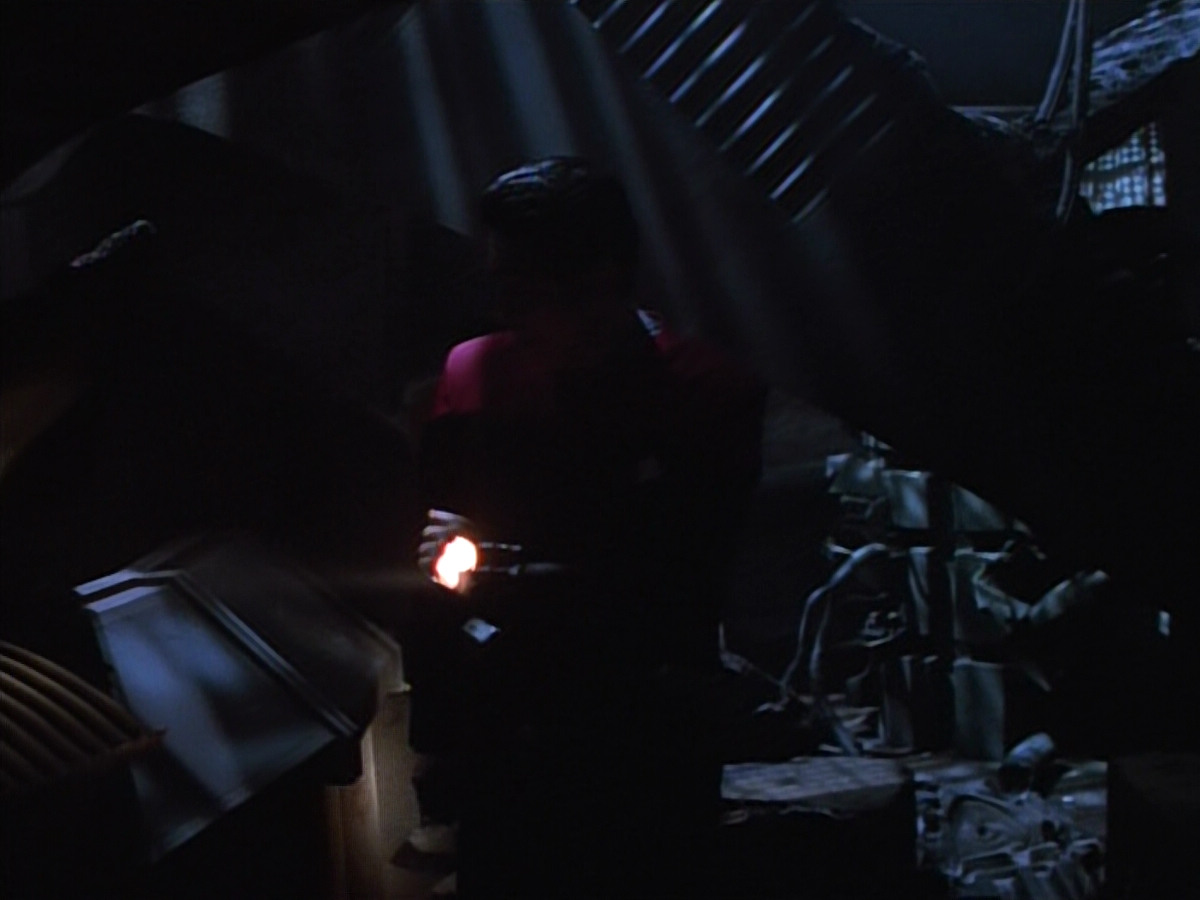 extant_StarTrekVOY_4x22-Unforgettable_00424.jpg