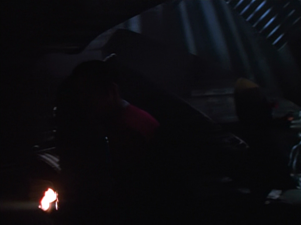 extant_StarTrekVOY_4x22-Unforgettable_00427.jpg