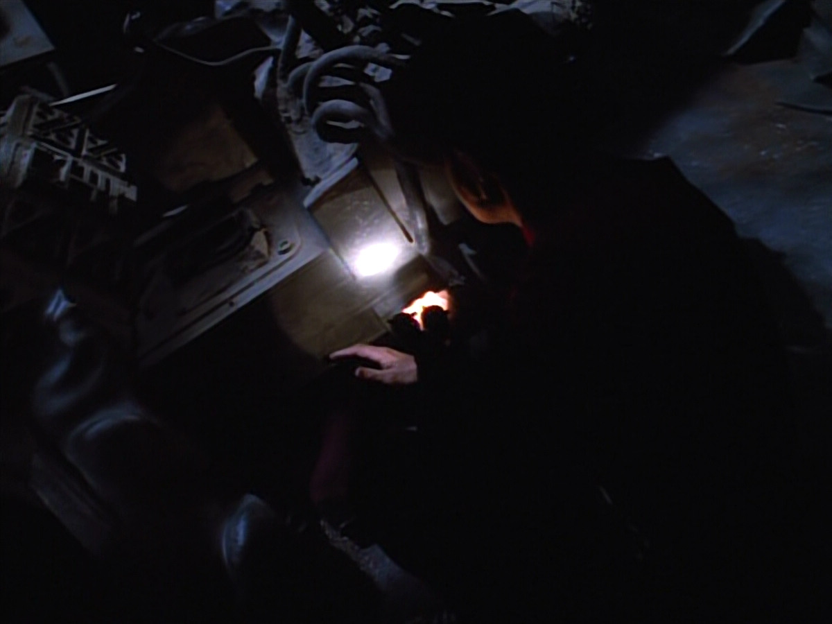 extant_StarTrekVOY_4x22-Unforgettable_00449.jpg