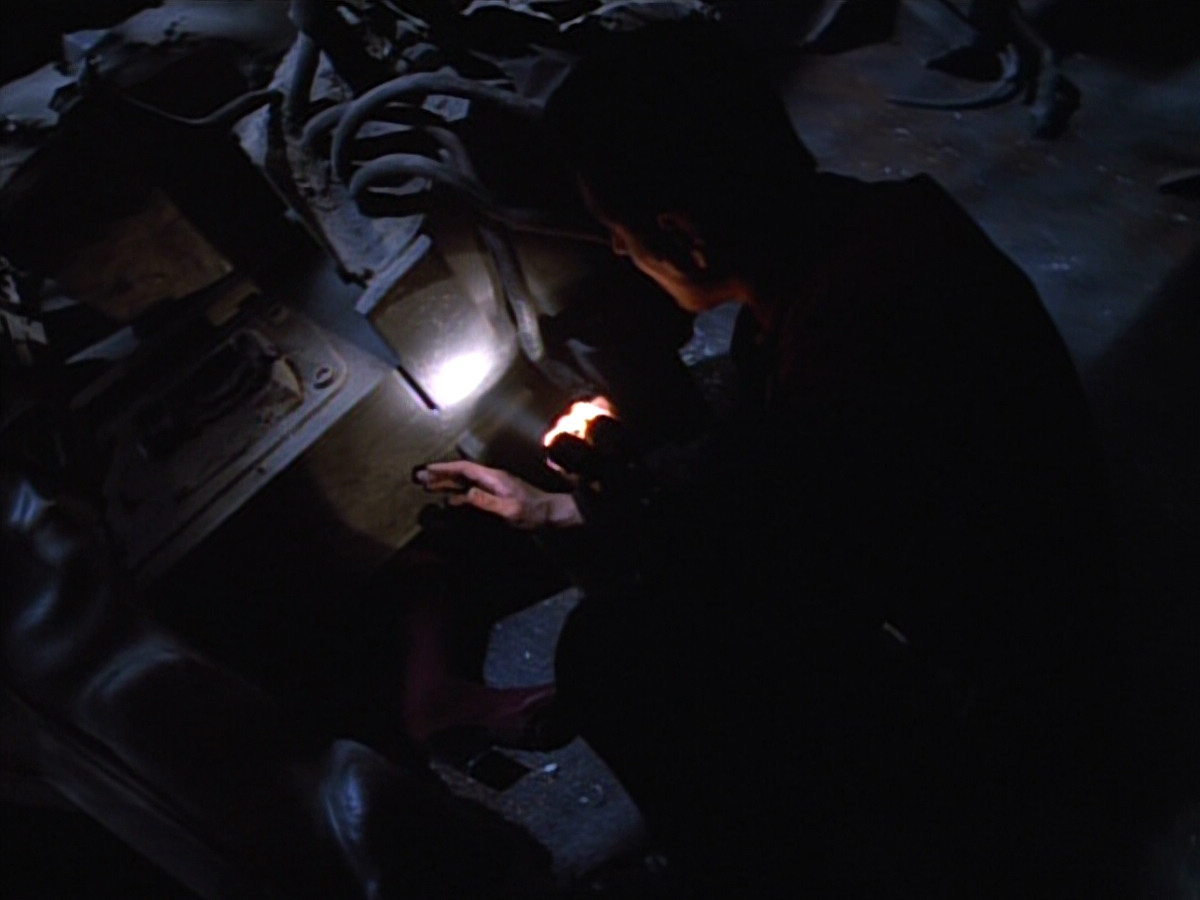 extant_StarTrekVOY_4x22-Unforgettable_00451.jpg