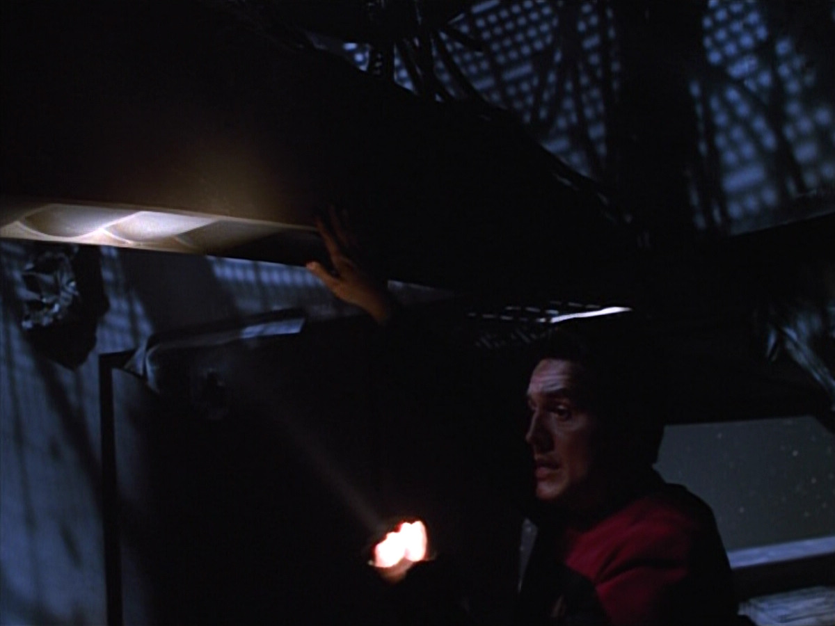 extant_StarTrekVOY_4x22-Unforgettable_00462.jpg