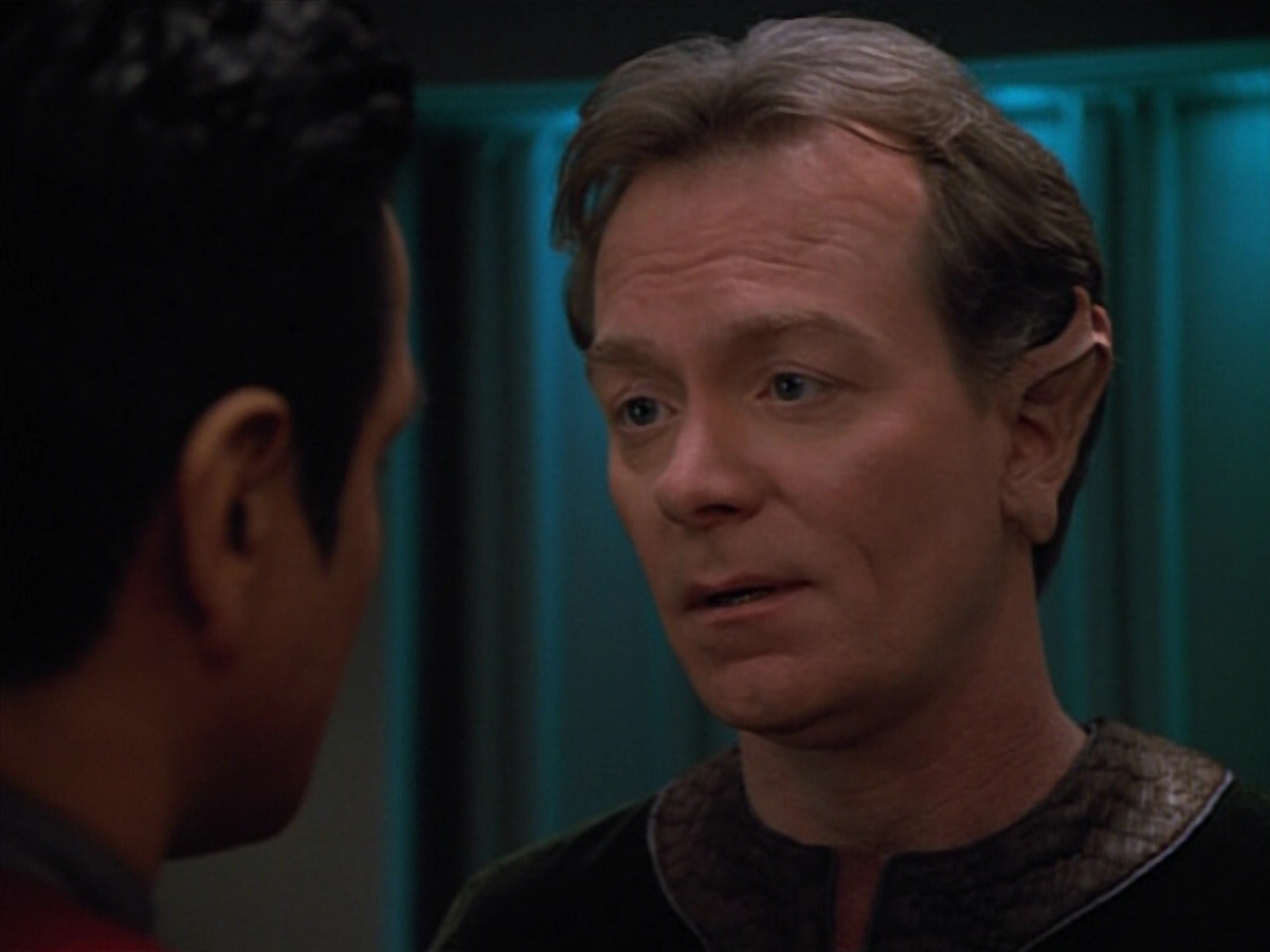 extant_StarTrekVOY_4x22-Unforgettable_03230.jpg