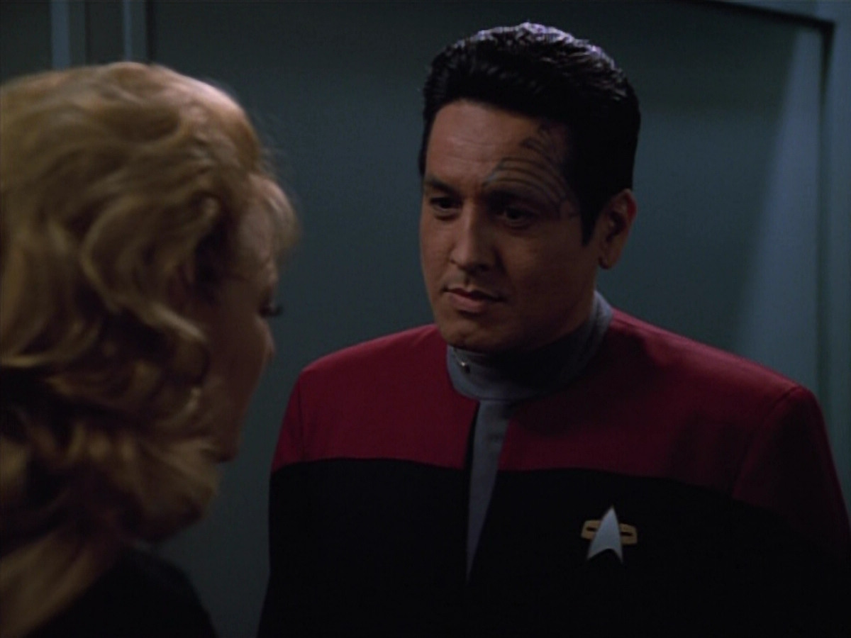 extant_StarTrekVOY_4x22-Unforgettable_03402.jpg