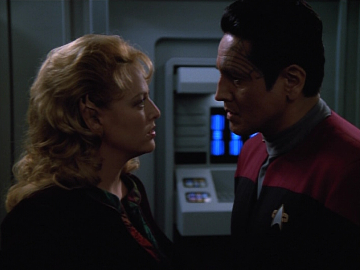 extant_StarTrekVOY_4x22-Unforgettable_03461.jpg