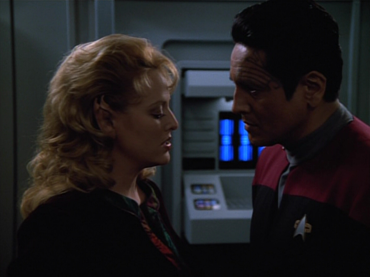 extant_StarTrekVOY_4x22-Unforgettable_03483.jpg