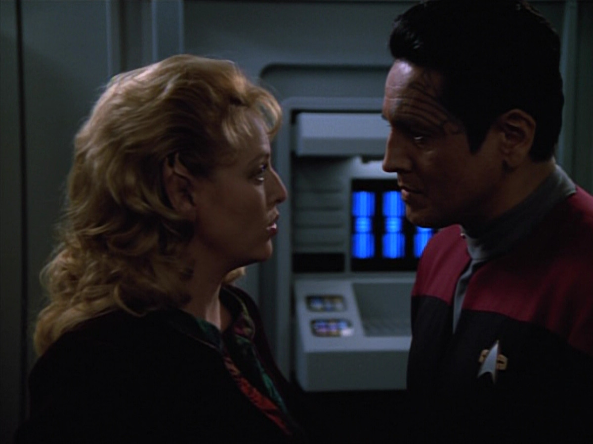 extant_StarTrekVOY_4x22-Unforgettable_03488.jpg
