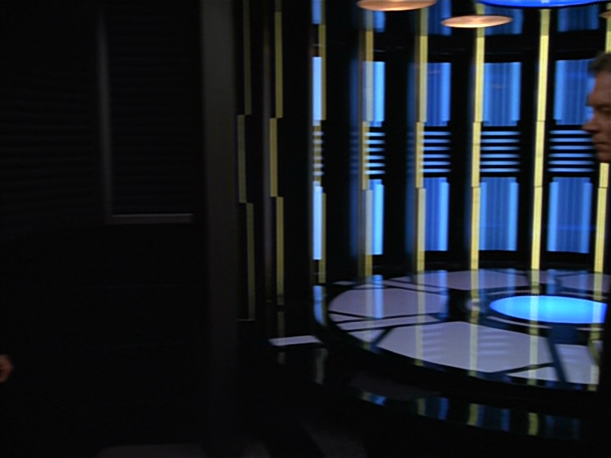 extant_StarTrekVOY_4x22-Unforgettable_03563.jpg