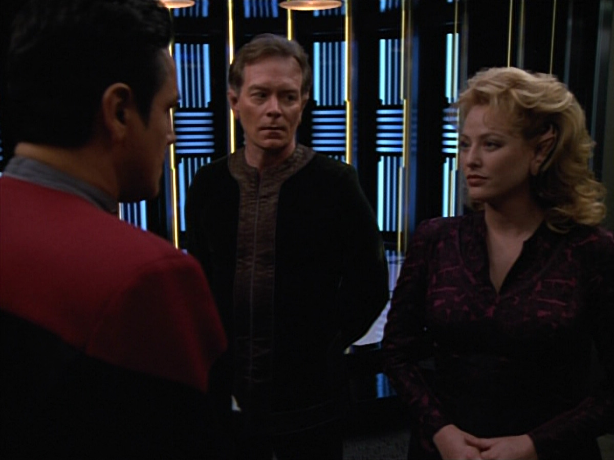 extant_StarTrekVOY_4x22-Unforgettable_03575.jpg
