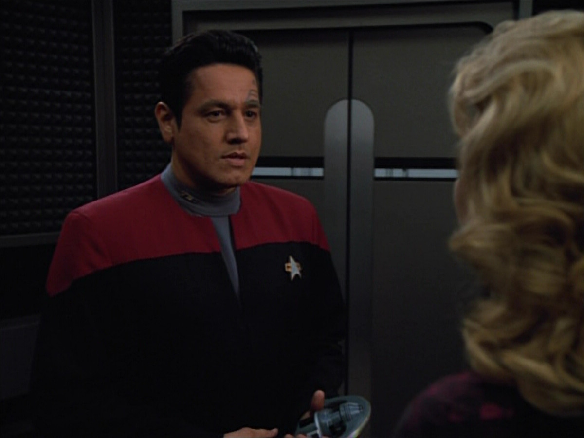 extant_StarTrekVOY_4x22-Unforgettable_03591.jpg