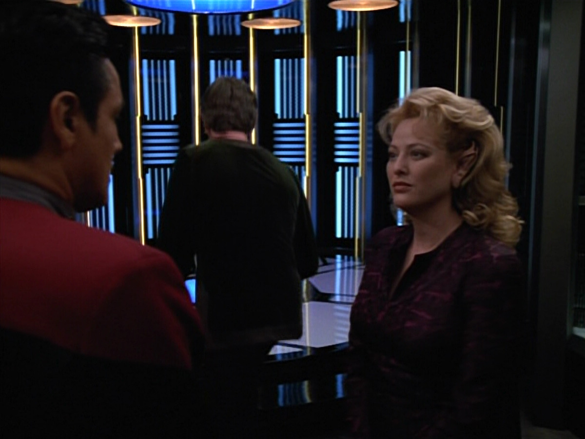 extant_StarTrekVOY_4x22-Unforgettable_03608.jpg