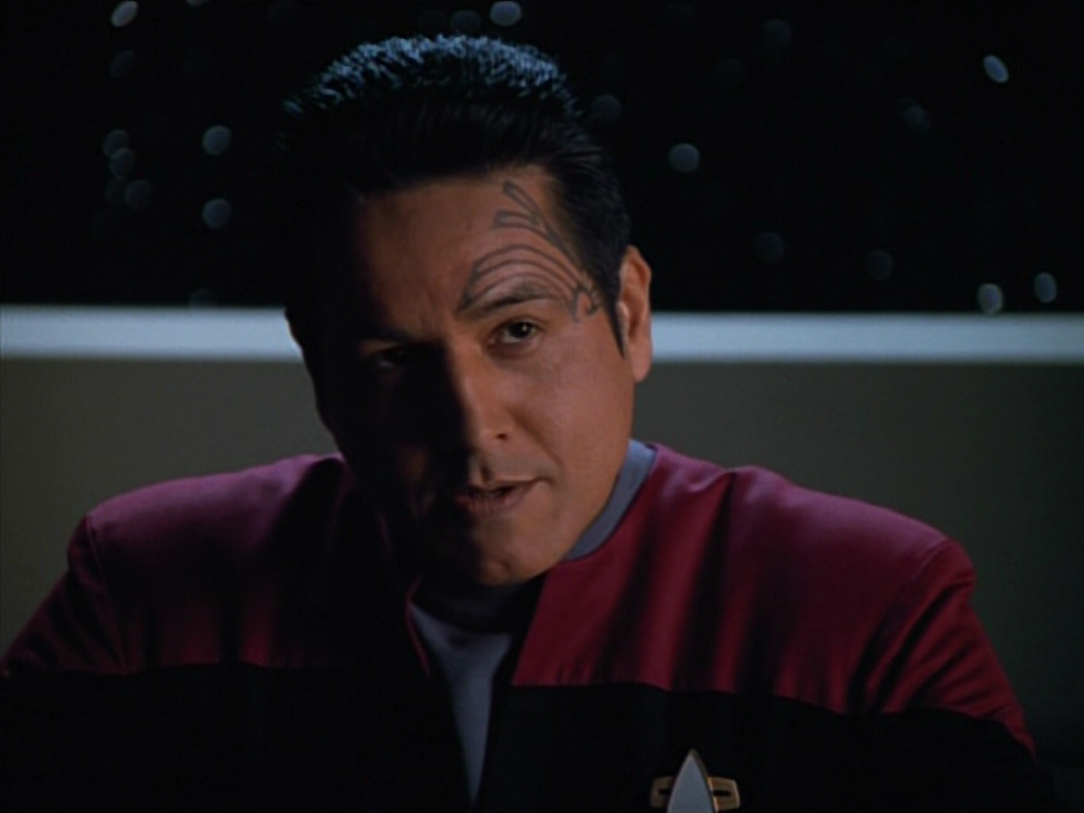 extant_StarTrekVOY_4x22-Unforgettable_03710.jpg