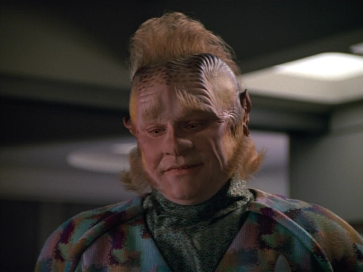 extant_StarTrekVOY_4x22-Unforgettable_03787.jpg