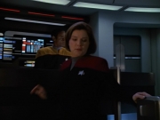 extant_StarTrekVOY_4x22-Unforgettable_00097.jpg