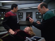 extant_StarTrekVOY_4x22-Unforgettable_00540.jpg