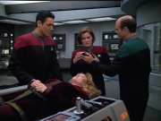 extant_StarTrekVOY_4x22-Unforgettable_00546.jpg