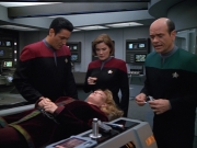 extant_StarTrekVOY_4x22-Unforgettable_00557.jpg