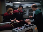 extant_StarTrekVOY_4x22-Unforgettable_00566.jpg