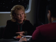 extant_StarTrekVOY_4x22-Unforgettable_01422.jpg
