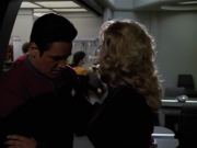 extant_StarTrekVOY_4x22-Unforgettable_01525.jpg