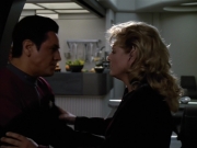 extant_StarTrekVOY_4x22-Unforgettable_01532.jpg