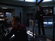 extant_StarTrekVOY_4x22-Unforgettable_01543.jpg