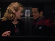 extant_StarTrekVOY_4x22-Unforgettable_01829.jpg