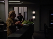 extant_StarTrekVOY_4x22-Unforgettable_01847.jpg