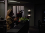 extant_StarTrekVOY_4x22-Unforgettable_01848.jpg