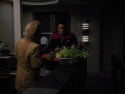 extant_StarTrekVOY_4x22-Unforgettable_01857.jpg