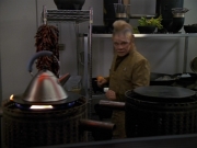 extant_StarTrekVOY_4x22-Unforgettable_01898.jpg