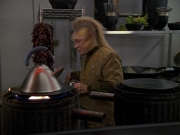 extant_StarTrekVOY_4x22-Unforgettable_01911.jpg