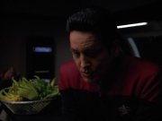 extant_StarTrekVOY_4x22-Unforgettable_01916.jpg
