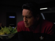 extant_StarTrekVOY_4x22-Unforgettable_01974.jpg
