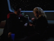 extant_StarTrekVOY_4x22-Unforgettable_02238.jpg