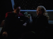 extant_StarTrekVOY_4x22-Unforgettable_02248.jpg