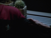 extant_StarTrekVOY_4x22-Unforgettable_02283.jpg