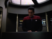 extant_StarTrekVOY_4x22-Unforgettable_02390.jpg