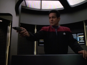 extant_StarTrekVOY_4x22-Unforgettable_02410.jpg