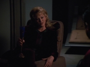 extant_StarTrekVOY_4x22-Unforgettable_02431.jpg