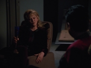 extant_StarTrekVOY_4x22-Unforgettable_02439.jpg