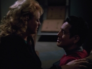 extant_StarTrekVOY_4x22-Unforgettable_02478.jpg