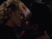 extant_StarTrekVOY_4x22-Unforgettable_02531.jpg