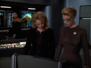 extant_StarTrekVOY_4x22-Unforgettable_02698.jpg