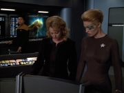 extant_StarTrekVOY_4x22-Unforgettable_02699.jpg