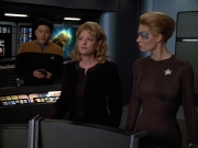 extant_StarTrekVOY_4x22-Unforgettable_02727.jpg