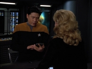 extant_StarTrekVOY_4x22-Unforgettable_02739.jpg