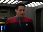extant_StarTrekVOY_4x22-Unforgettable_03126.jpg
